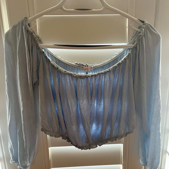 American Eagle Off the Shoulder Cropped Long Sleeve - Picture 1 of 3